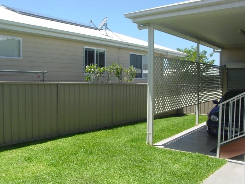 2 Saliena Ave, Lake Munmorah NSW 2259