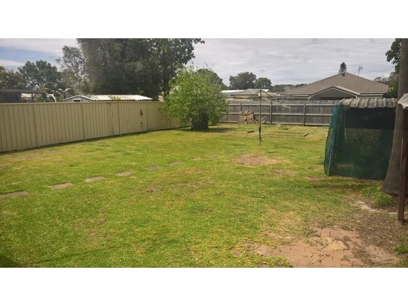 24 Bass Ave, Killarney Vale NSW 2261