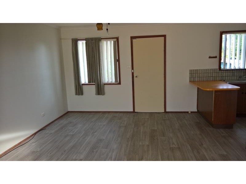 24 Bass Ave, Killarney Vale NSW 2261