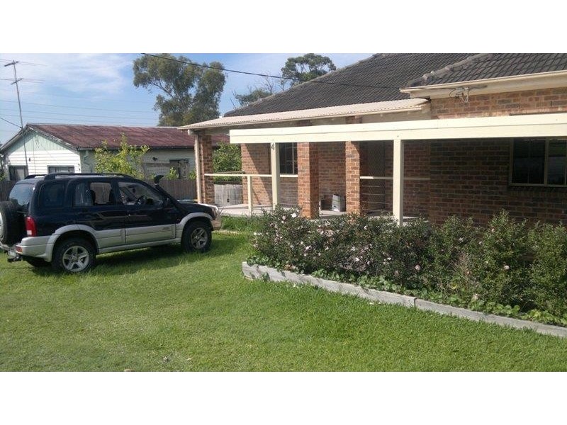 4 Main St, Killarney Vale NSW 2261