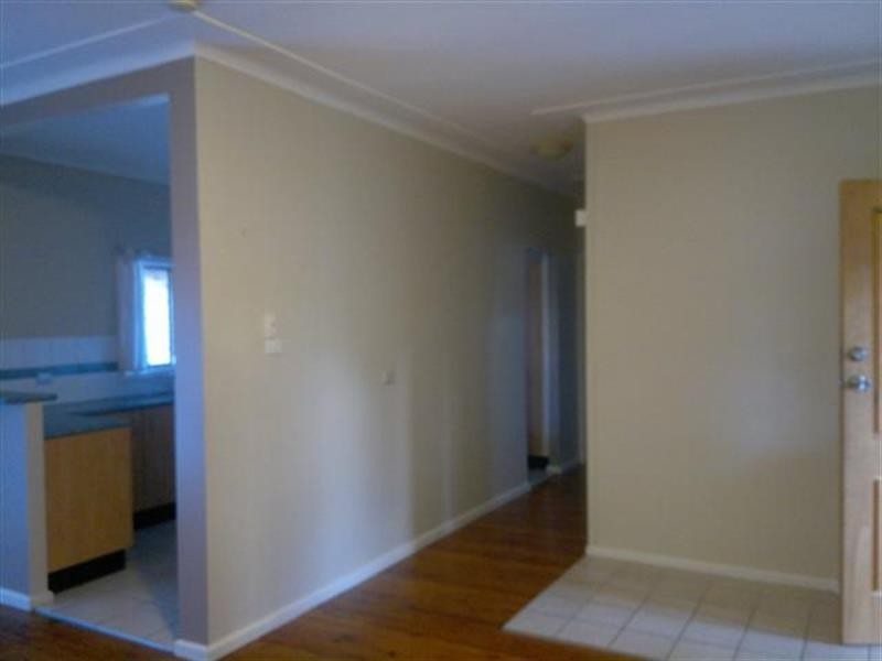 4 Main Street, Killarney Vale NSW 2261