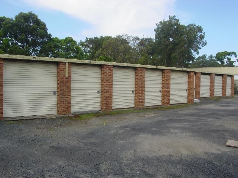 1 Bon-mace Close, Berkeley Vale NSW 2261