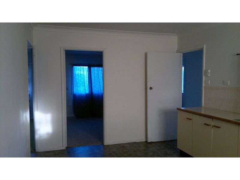 84 Thomas Mitchell Road, Killarney Vale NSW 2261