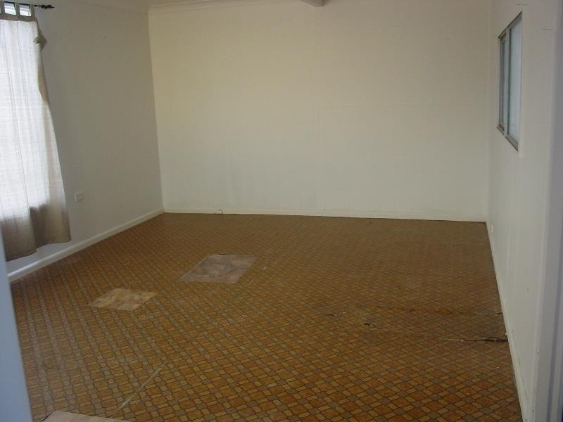 84 Thomas Mitchell Road, Killarney Vale NSW 2261