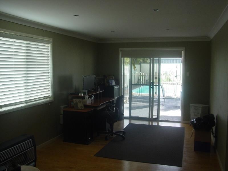 17 Yimbala Street, Killarney Vale NSW 2261