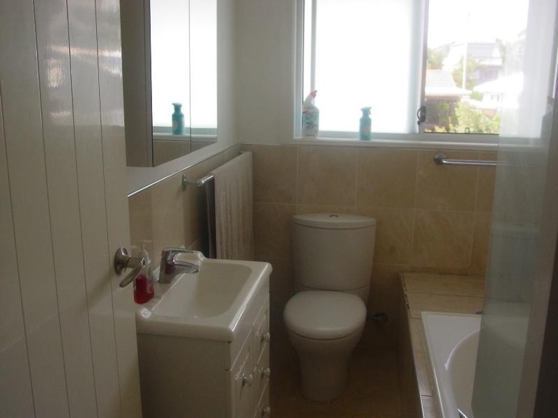 17 Yimbala Street, Killarney Vale NSW 2261