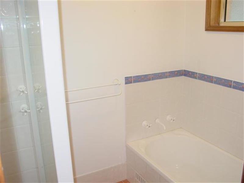 1/10a Mawson Drive, Killarney Vale NSW 2261