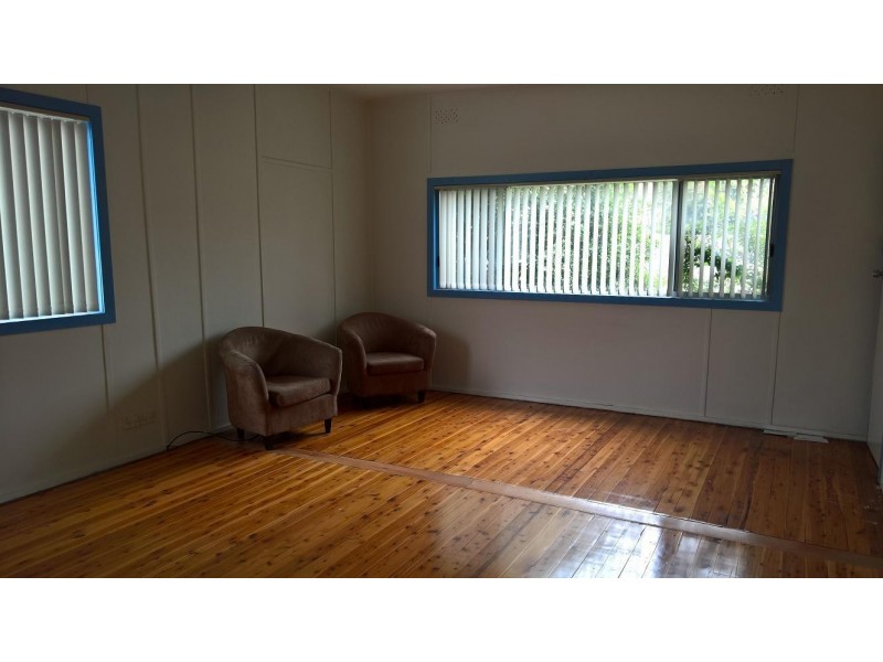 9 Boomerang Street, The Entrance NSW 2261