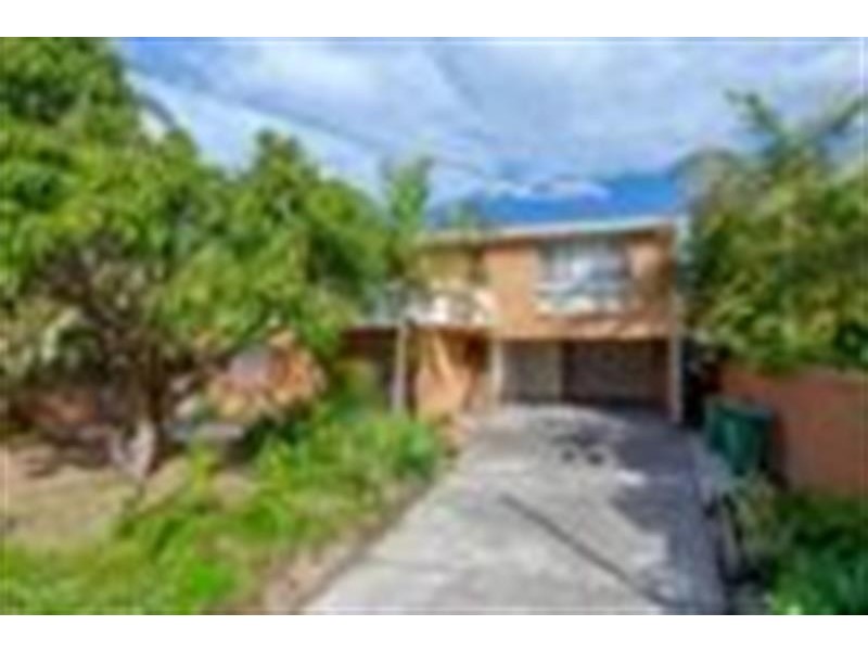 4 HIGHCLERE Street, Bateau Bay NSW 2261