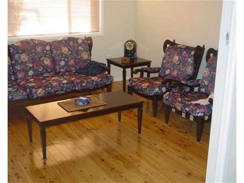 4 Farrar Road, Killarney Vale NSW 2261