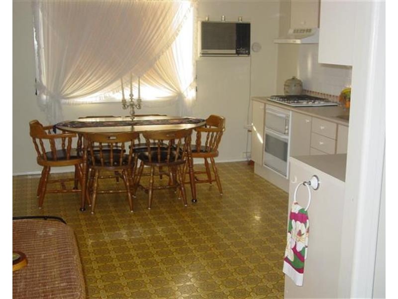 4 Farrar Road, Killarney Vale NSW 2261