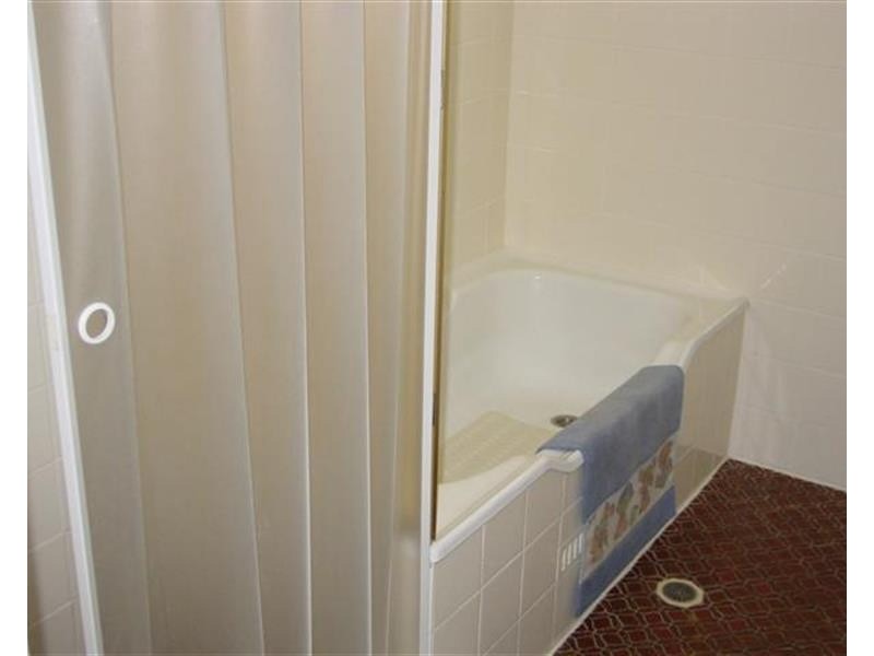 4 Farrar Road, Killarney Vale NSW 2261