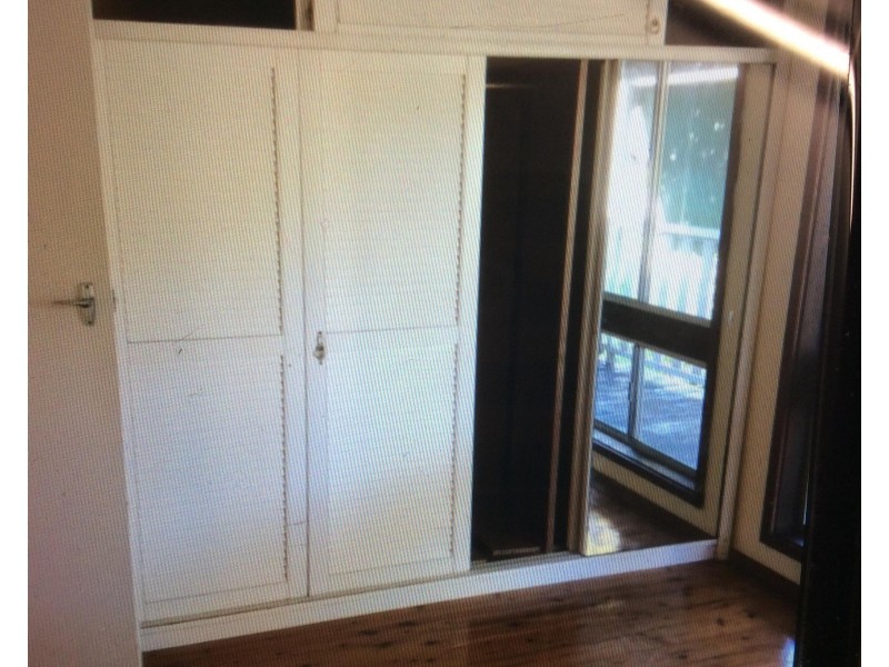 31 rays Road, Bateau Bay NSW 2261