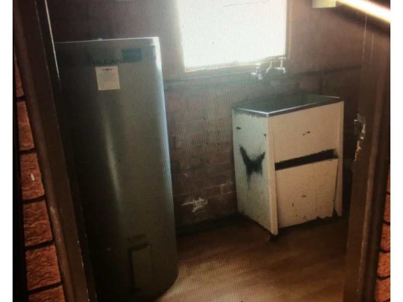 31 rays Road, Bateau Bay NSW 2261