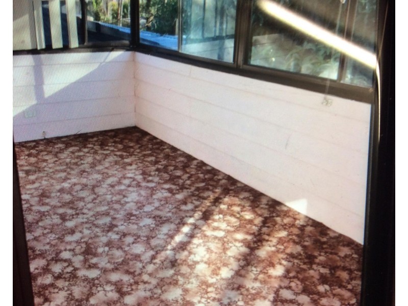 31 rays Road, Bateau Bay NSW 2261