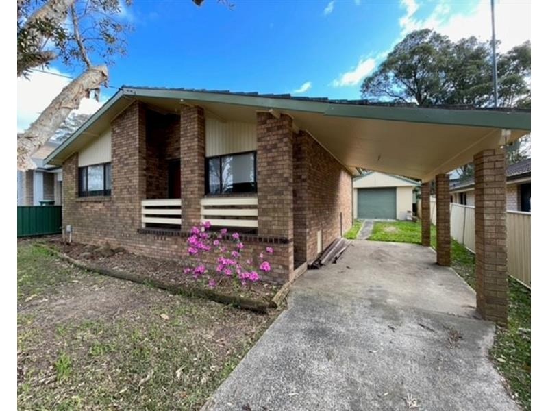 141 Kerry Crescent, Berkeley Vale NSW 2261
