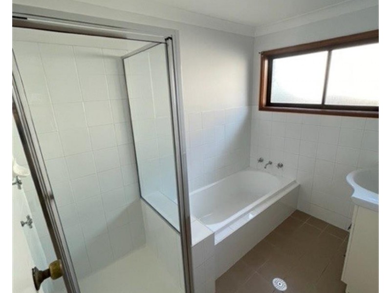 141 Kerry Crescent, Berkeley Vale NSW 2261