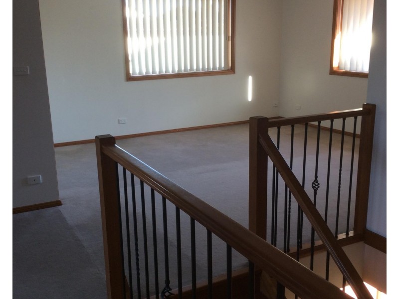 31 Ferndale Street, Killarney Vale NSW 2261