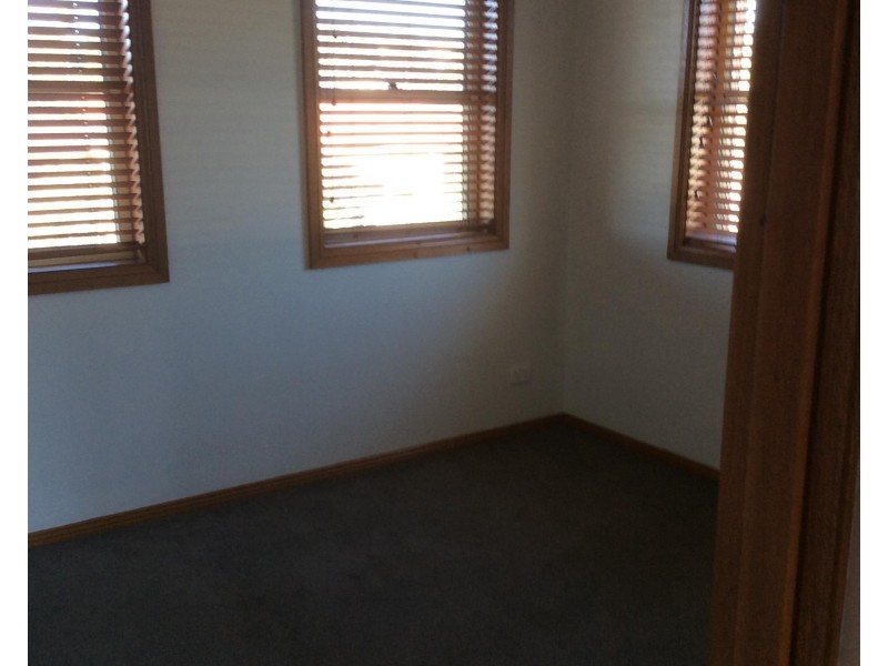 31 Ferndale Street, Killarney Vale NSW 2261