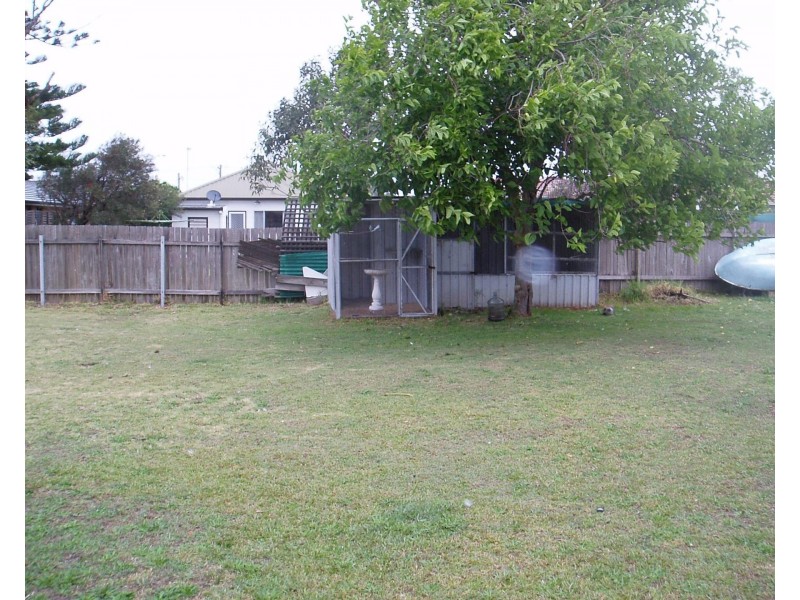 16 KULGOA Street, Blue Bay NSW 2261