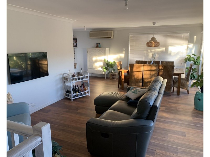 9 Manly Parade, The Entrance North NSW 2261