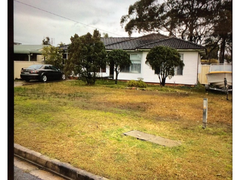 33 Hume Boulevard, Killarney Vale NSW 2261