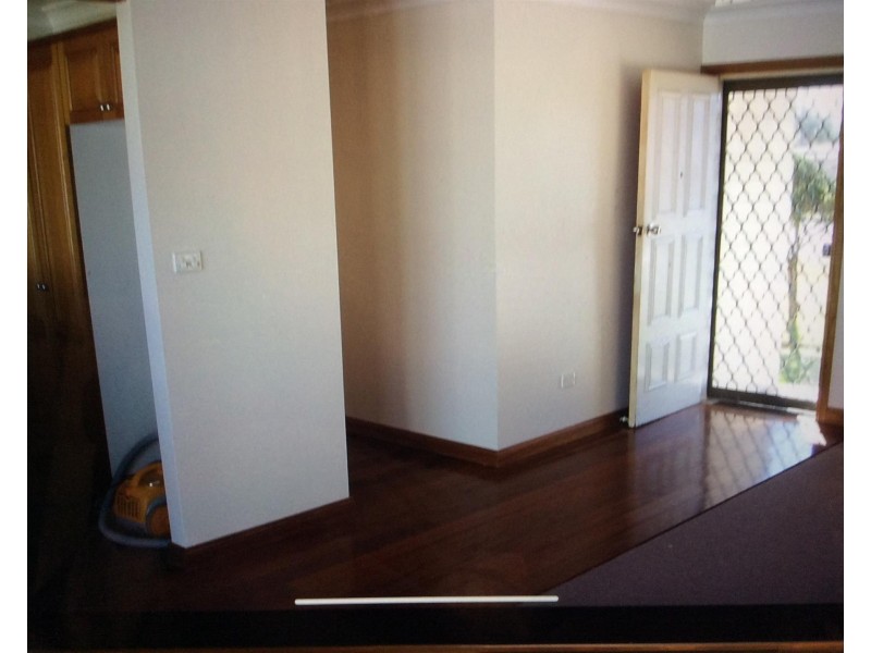 33 Hume Boulevard, Killarney Vale NSW 2261