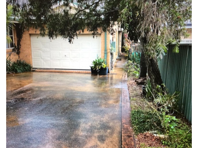 2/10A Mawson Drive, Killarney Vale NSW 2261