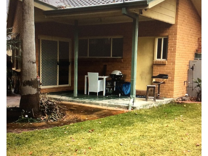 2/10A Mawson Drive, Killarney Vale NSW 2261