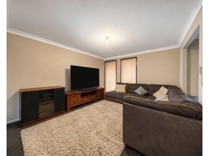 33 The Avenue Avenue, Tumbi Umbi NSW 2261
