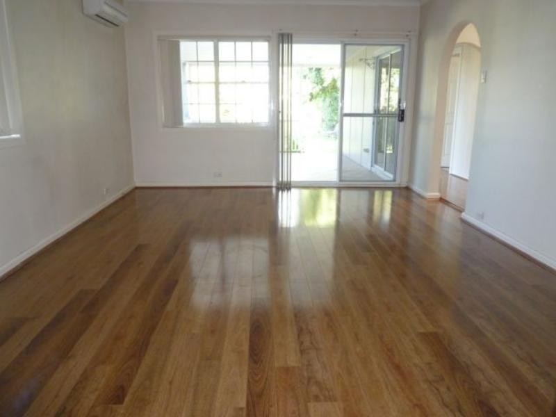 21 Bonds  Rd, Roselands NSW 2196