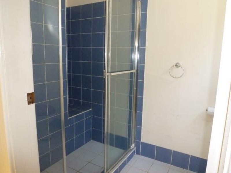 21 Bonds  Rd, Roselands NSW 2196