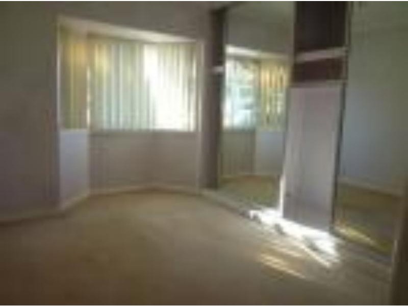 21 Bonds Rd, Roselands NSW 2196