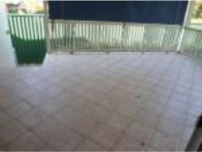 21 Bonds Rd, Roselands NSW 2196