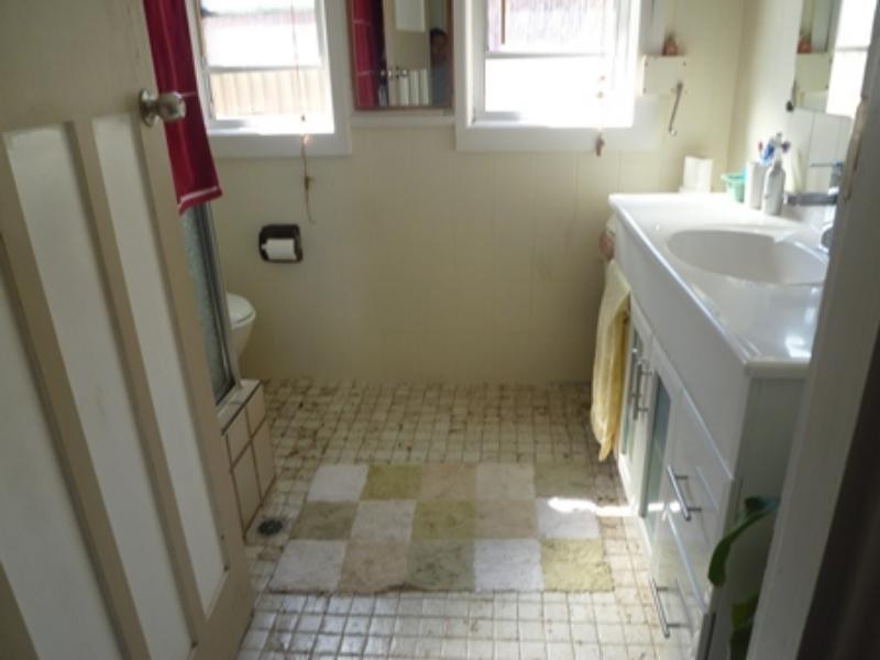 10 EDGE St, Wiley Park NSW 2195