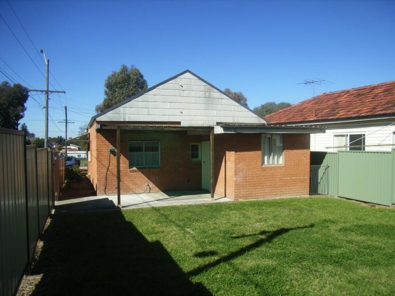 210 Clyde St, South Granville NSW 2142