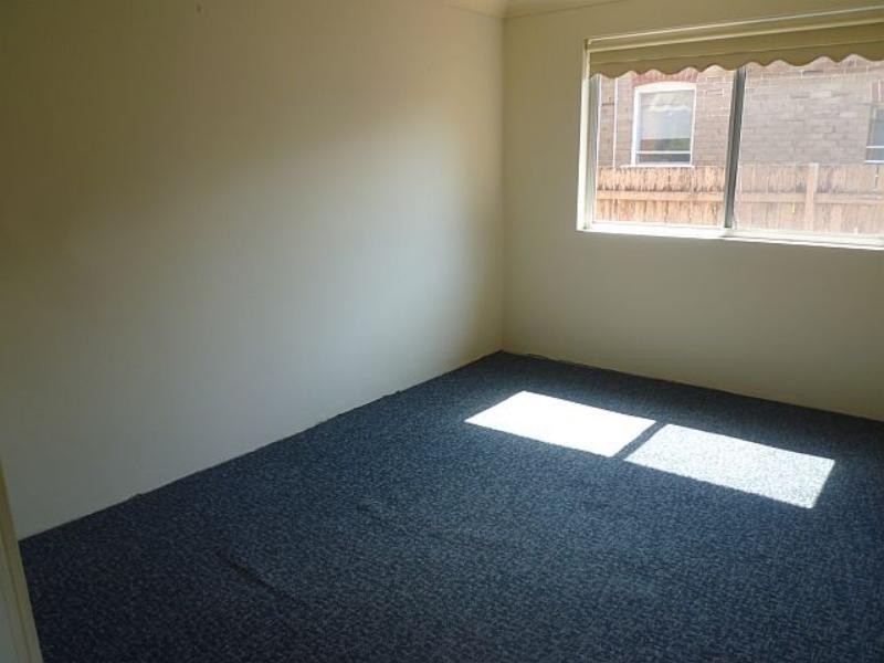 2/16 Patrick  St, Hurstville NSW 2220