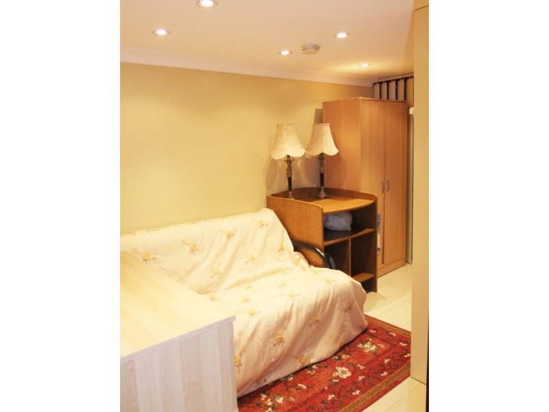 11 Carlton  Pde, Punchbowl NSW 2460