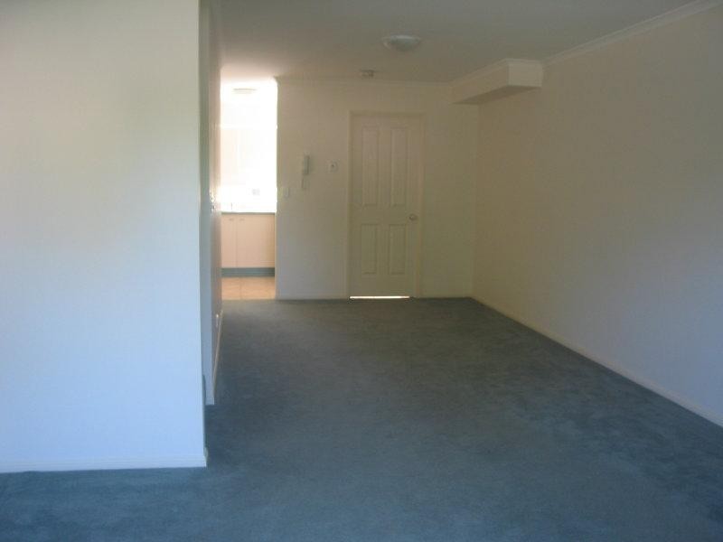 16/18-20 Lake Weyba Dr, Noosaville QLD 4566