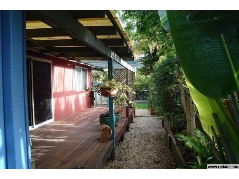94 Pacific Ave, Sunshine Beach QLD 4567