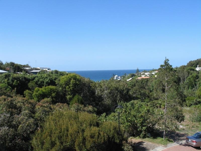 4 Seamist Ct, Sunshine Beach QLD 4567