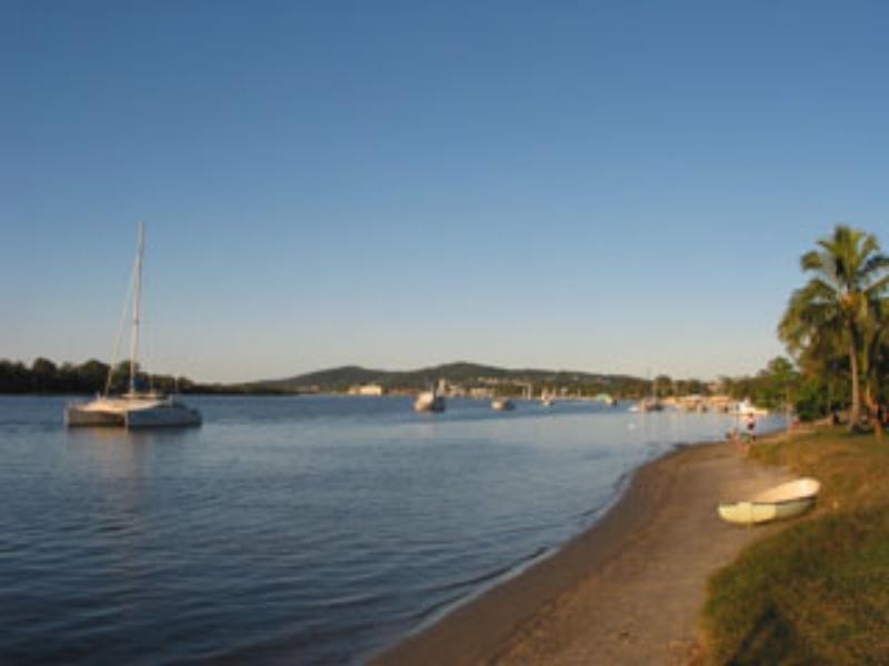 25 Eumundi Rd, Noosaville QLD 4566