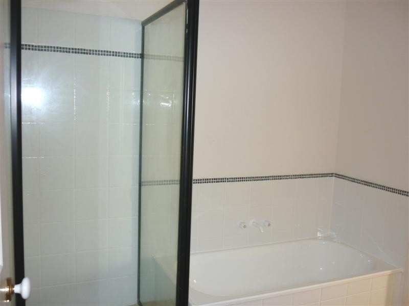 4/15 Advance Pl, Sunrise Beach QLD 4567