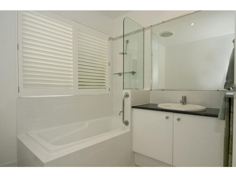 143 The Cascades 0, Noosa Springs QLD 4567