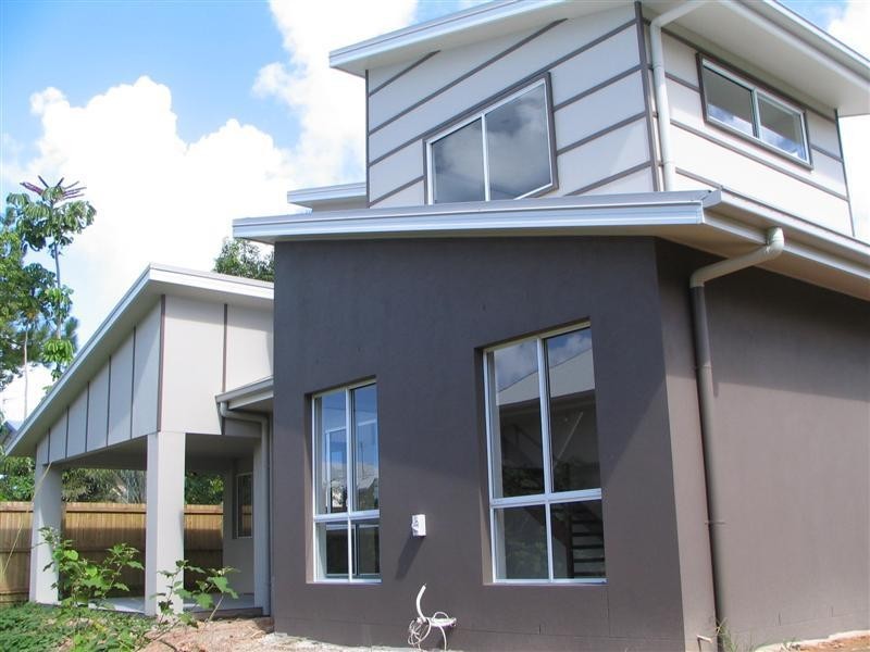 2/18 Sycamore St, Mudjimba QLD 4564