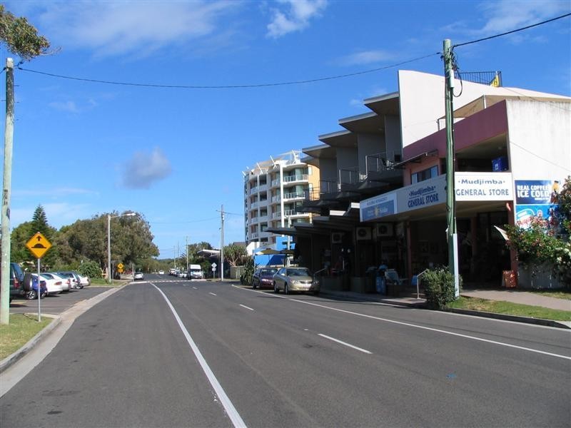 2/18 Sycamore St, Mudjimba QLD 4564