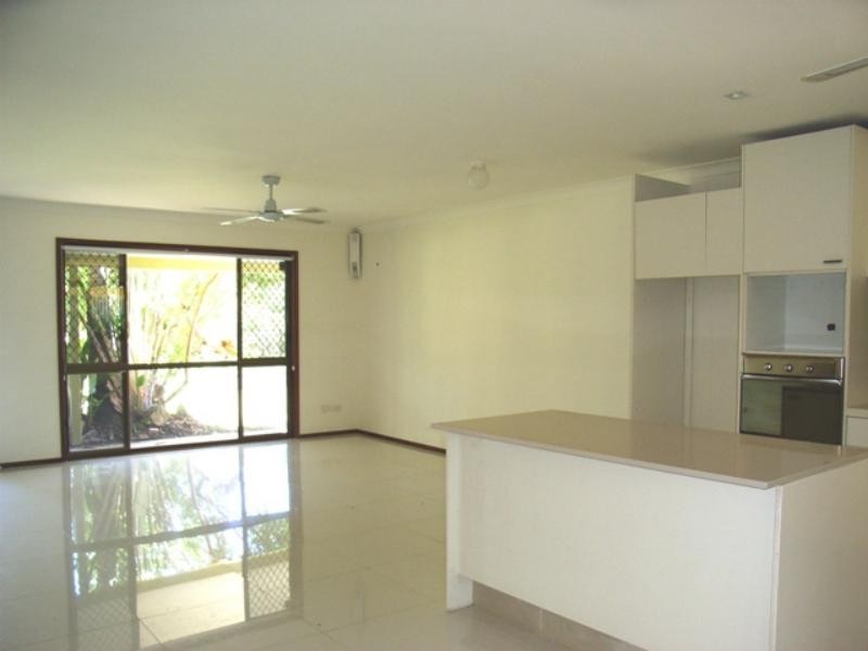 13 June Cres, Noosaville QLD 4566