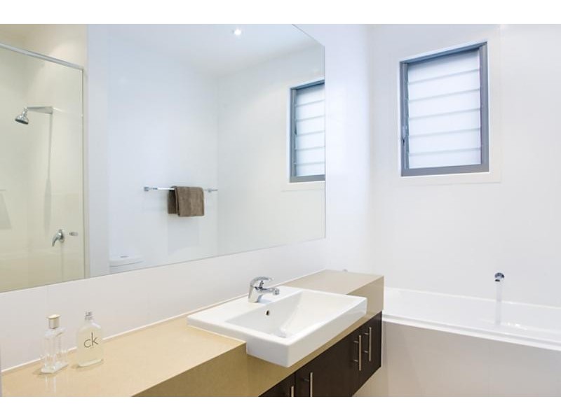 16 Breezeway St, Coolum Beach QLD 4573