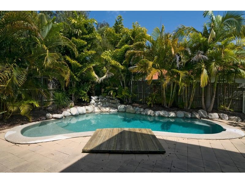 Noosa Waters QLD 4566