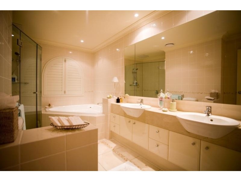 215  The Point -, Noosa Springs QLD 4567